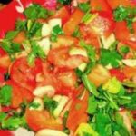 Салат из свежих помидоров и репчатого лука